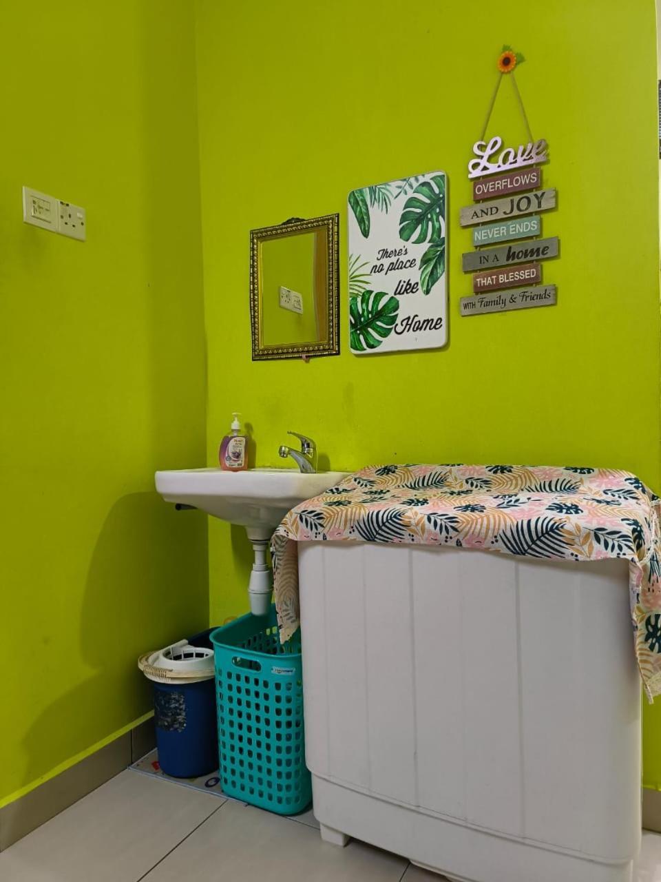 Irdina Homestay Formuslims - 창룬 외부 사진